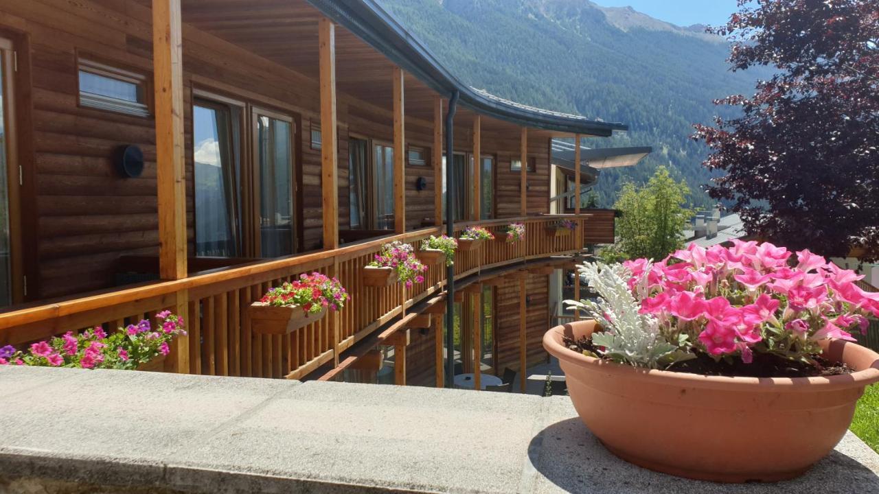 Garni Enrosadira Hotel Vigo di Fassa Exterior foto