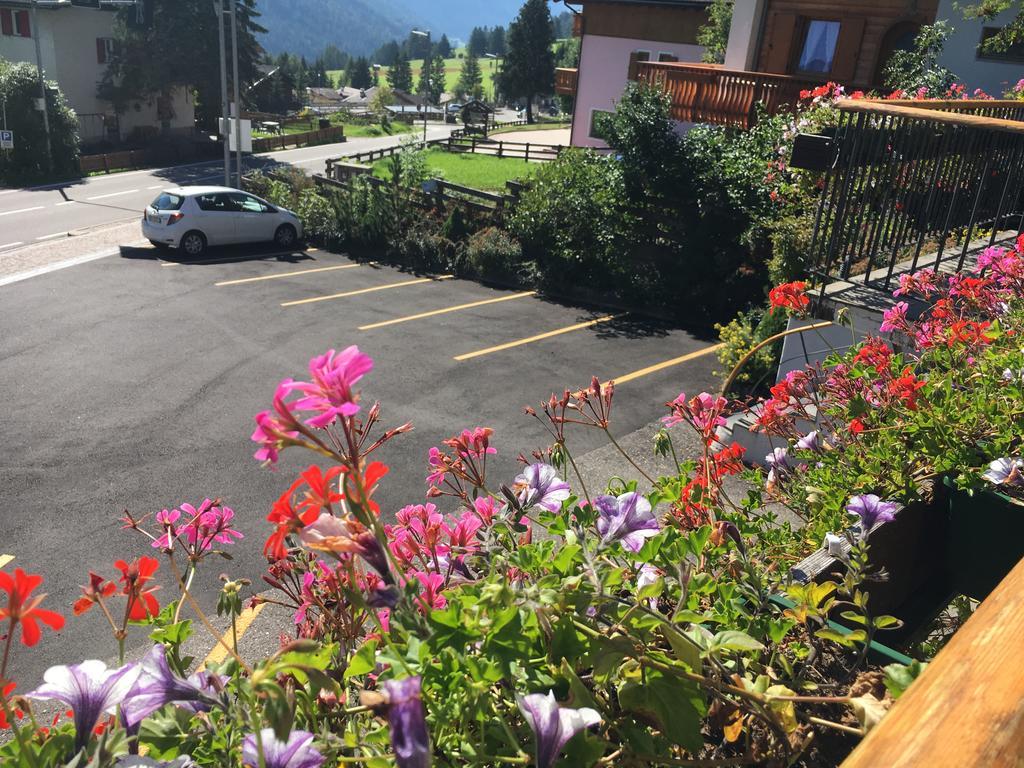 Garni Enrosadira Hotel Vigo di Fassa Exterior foto